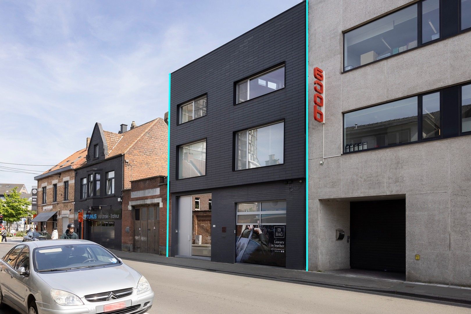 Dit triplex-appartement met terras biedt heel veel ruimte! foto 6
