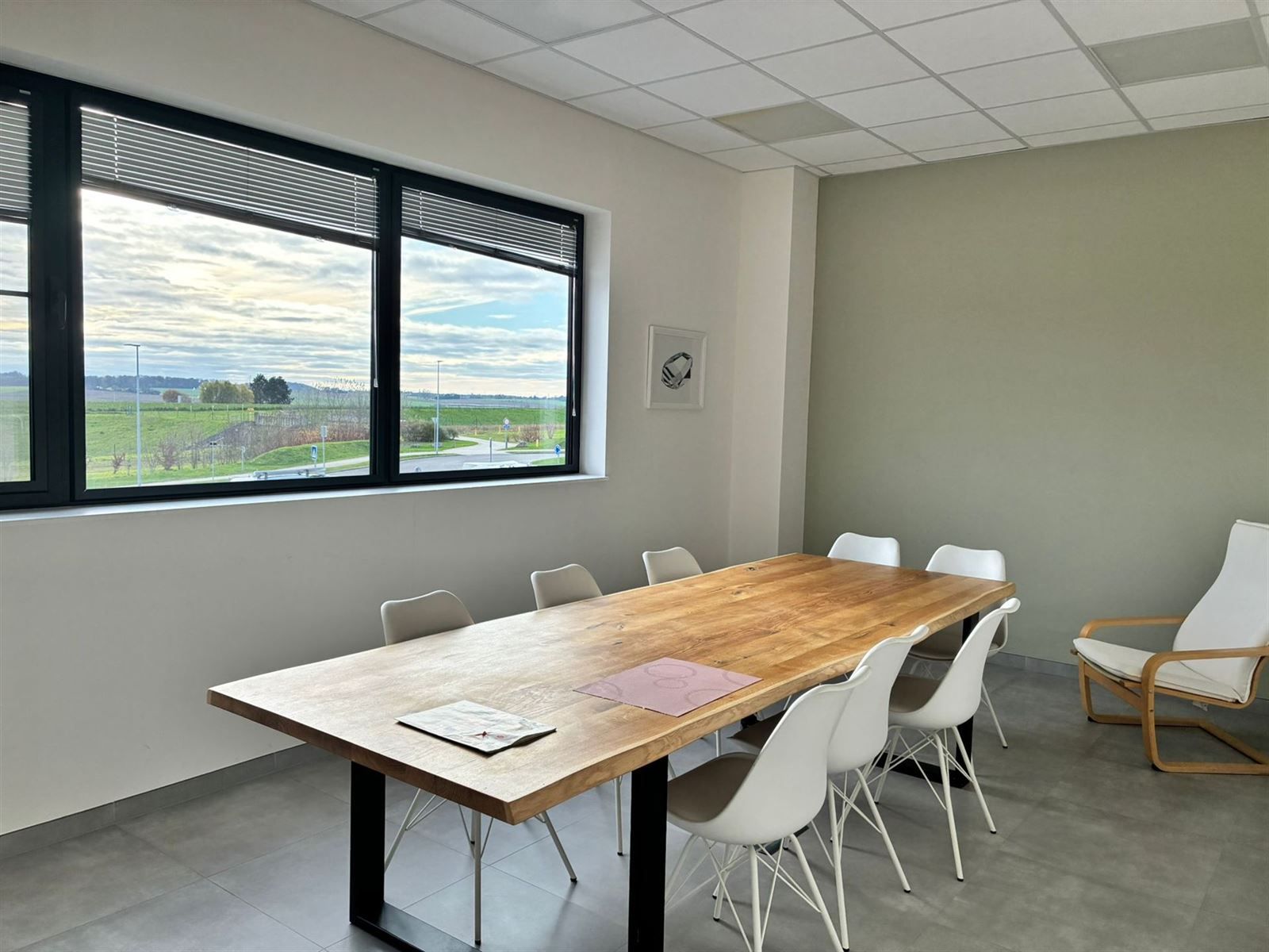 Loods met kade foto 11