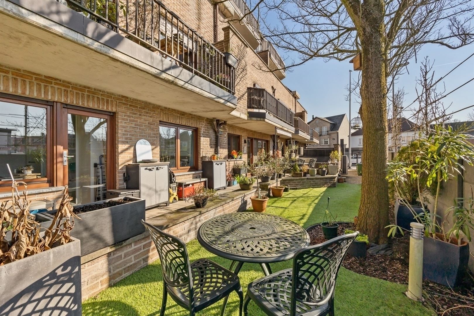 Gelijkvloersappartement, achteraan gelegen met tuin foto {{pictureIndex}}