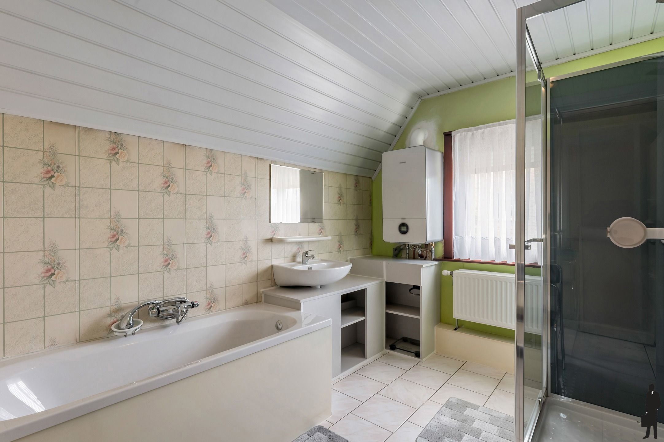 Vrijstaande woning gelegen in het centrum van Zammel/Geel foto 12