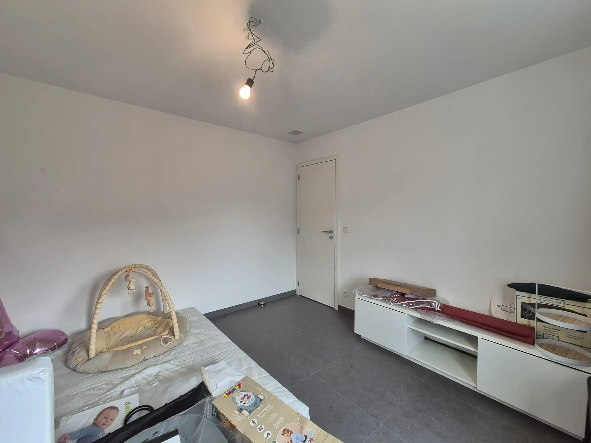 Rustig gelegen nieuwbouw woning met terras en tuin. foto 20