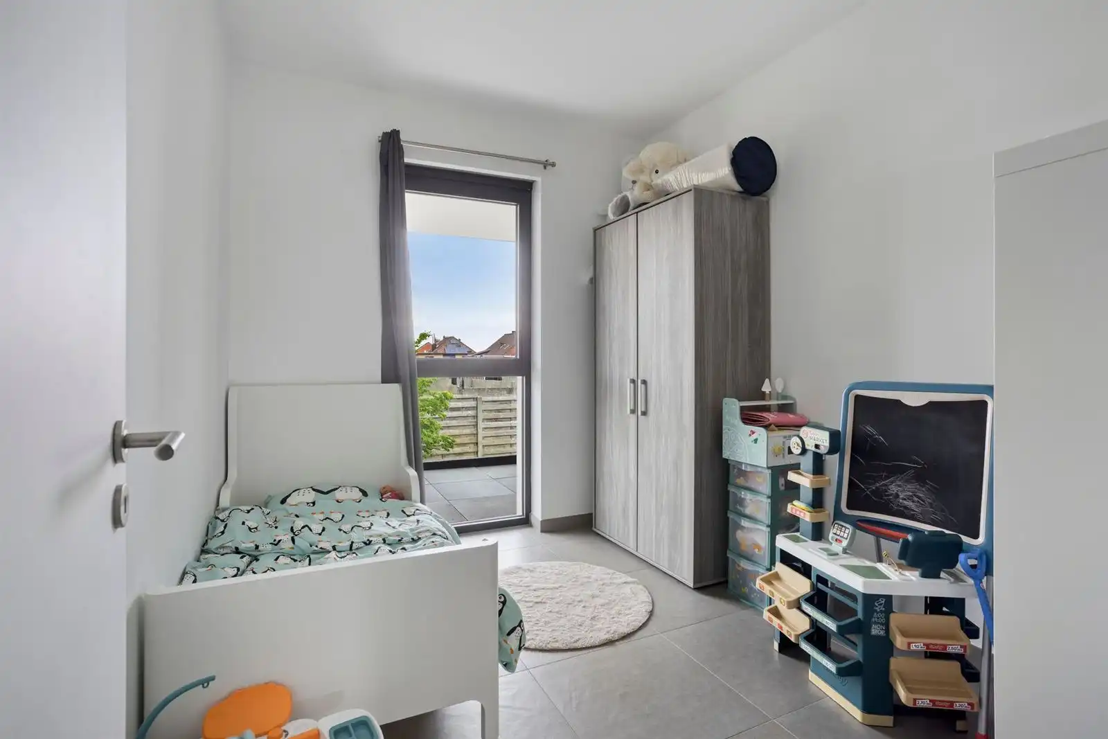 instapklaar appartement 3 slaapkamers,terras en staanplaats   foto 18