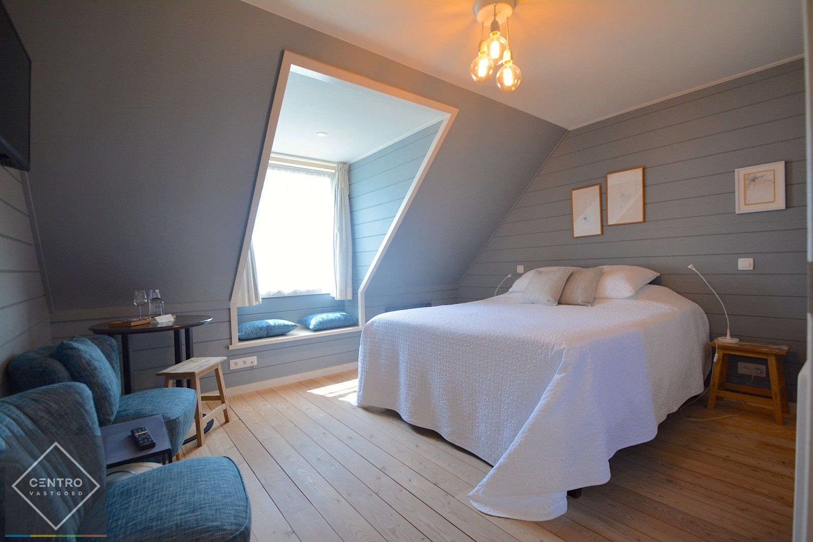 Recent (Bj. 2016) Mi CASA - HANDELSHUIS (538m2), voorzien van grote polyvalente ruimten (vrij beroep, toonzaal, horeca, B&B, ...), 5/6 slaapkamers, 4 badkamers, kelder (114m2), ... Op hoek- en zichtlocatie te Oostkamp. foto 29