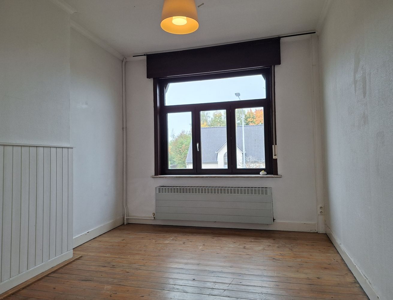 Licht te renoveren woning / 4 slaapkamers en tuin / centrale ligging foto 25