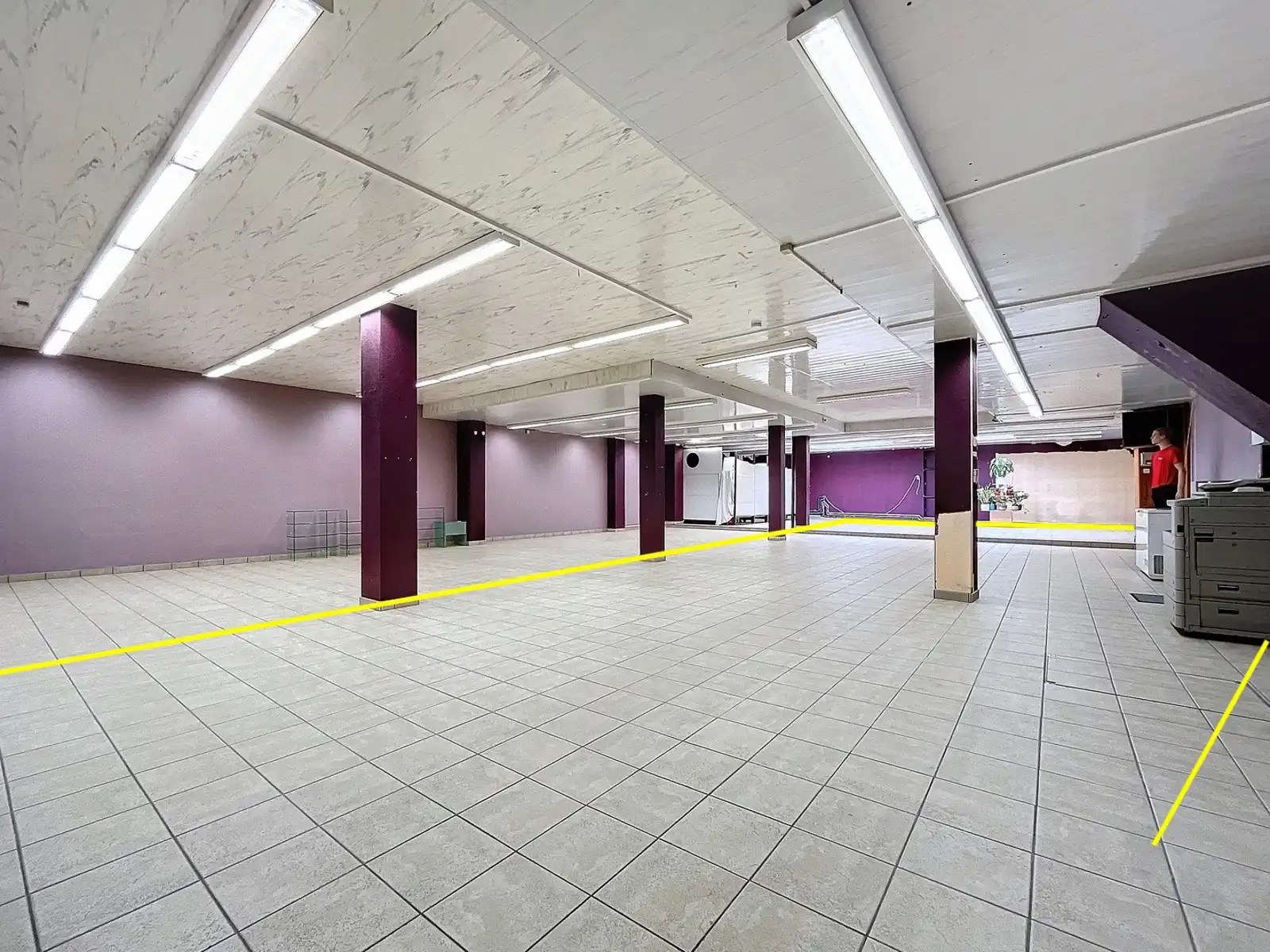 Gelijkvloers handelsruimte in centrum van Kontich-Kazerne foto 8