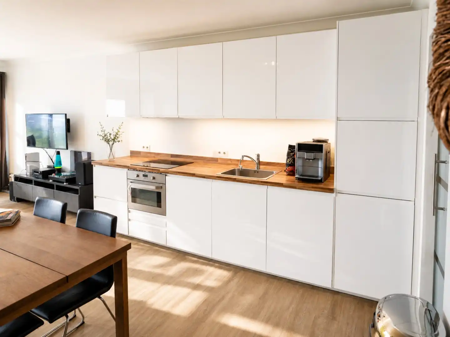 UNIEK GEMEUBELD APPARTEMENT PAL IN CENTRUM OOSTENDE foto 6