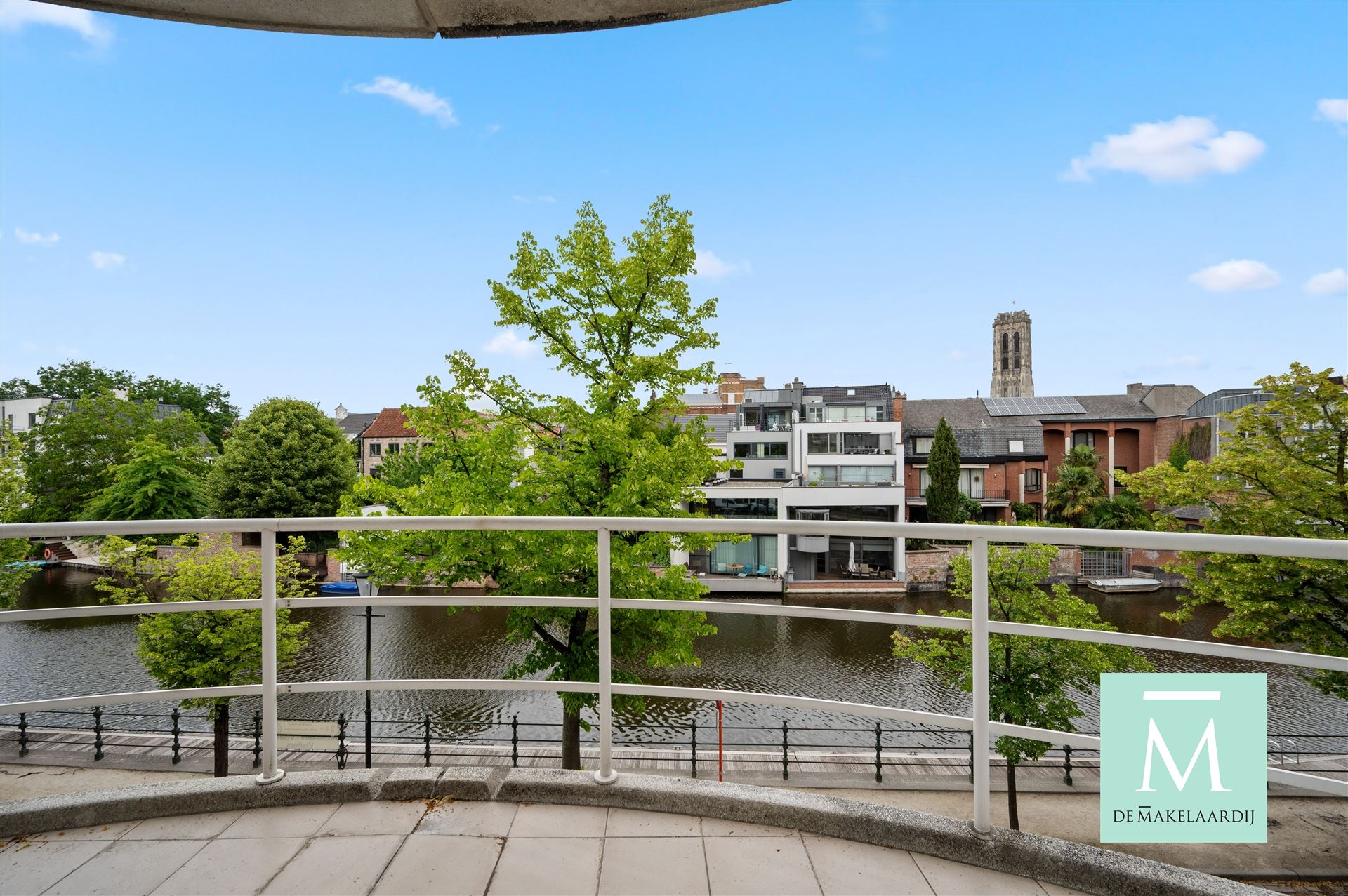 Ruim en uniek 3-slaapkamerappartement met prachtig zicht op de Dijle in hartje Mechelen. foto 19