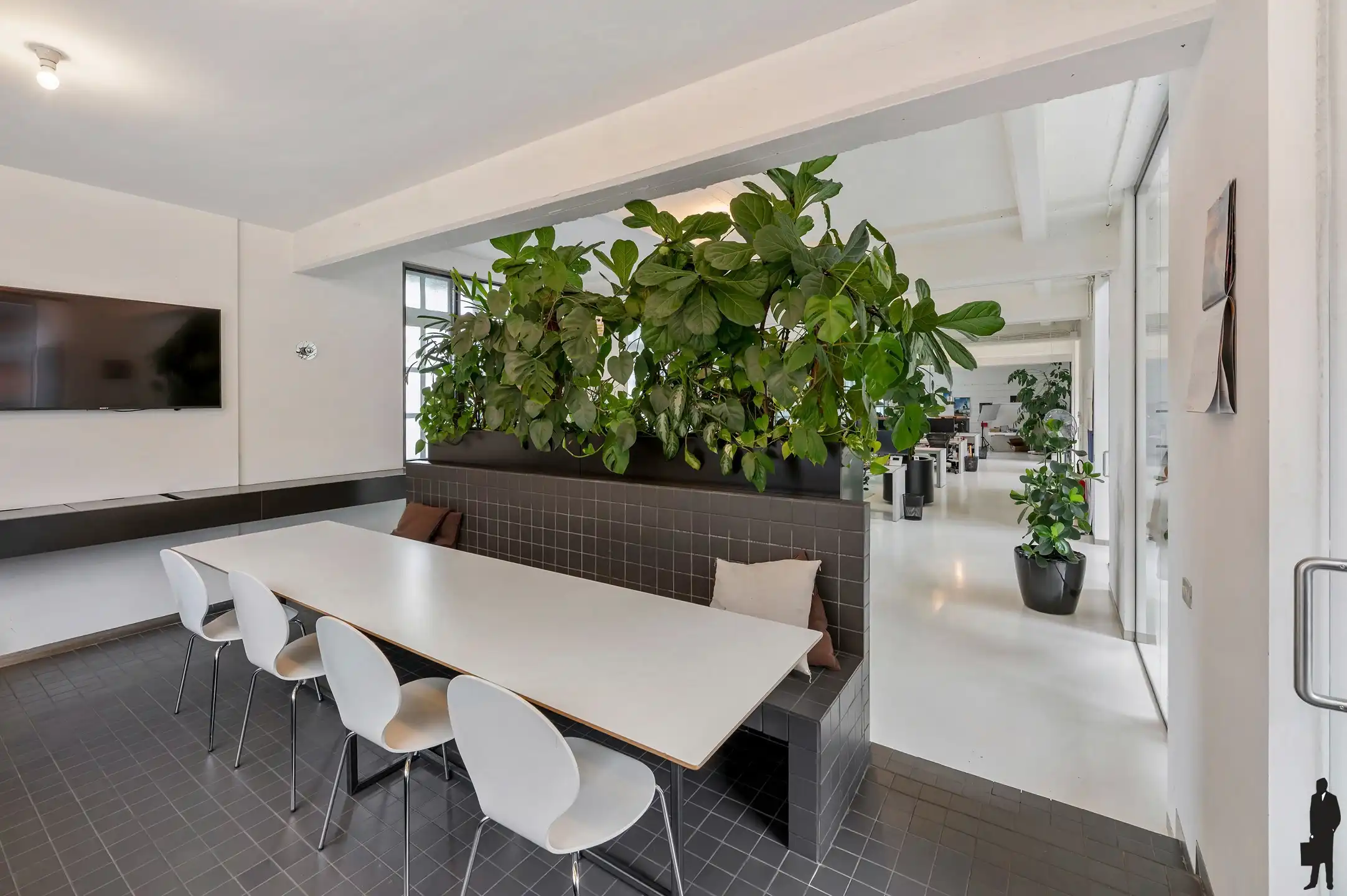 Unieke loft met perfecte synergie tussen wonen en werken foto 29