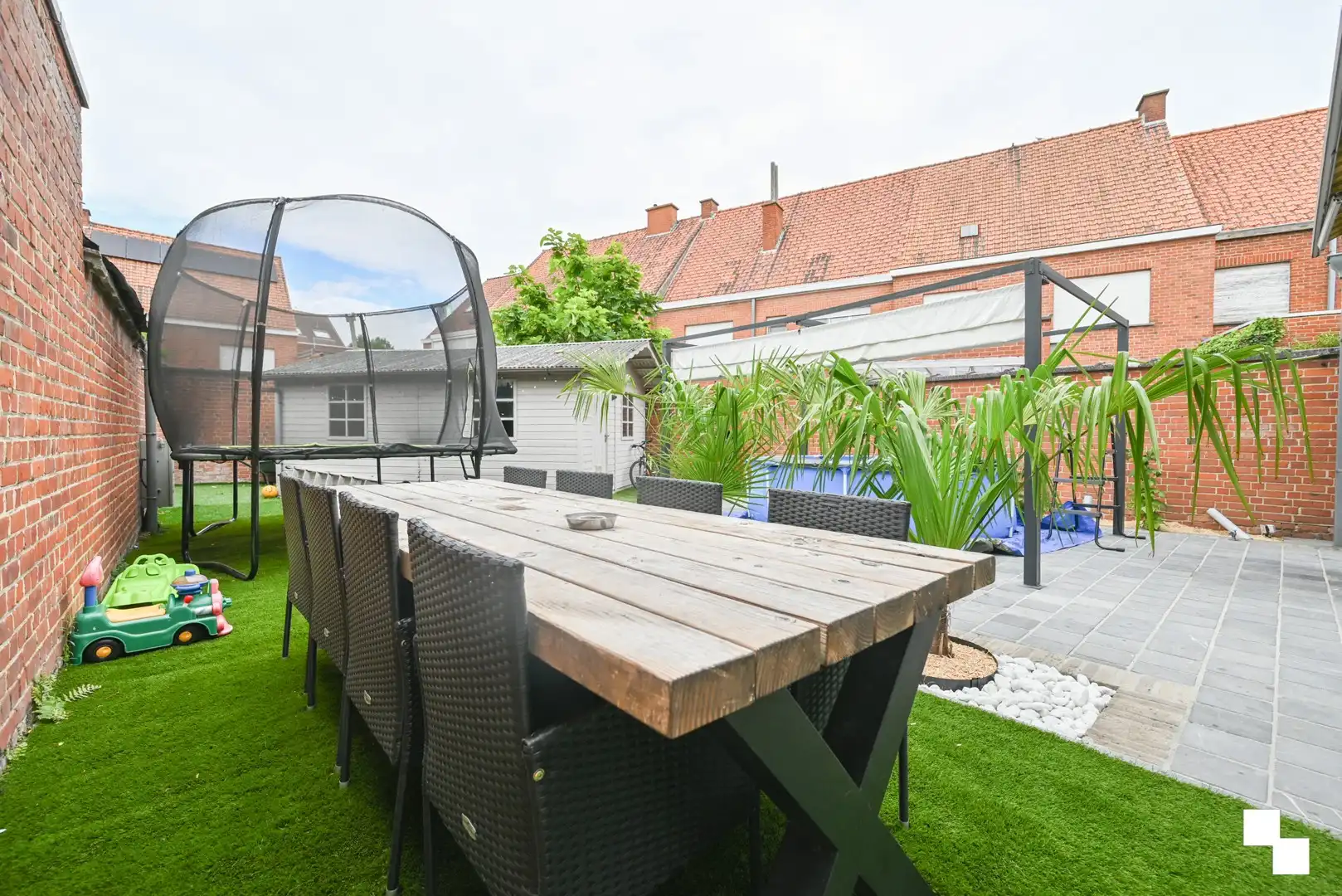 Energiezuinige, gerenoveerde gezinswoning met inpandige garage foto 20