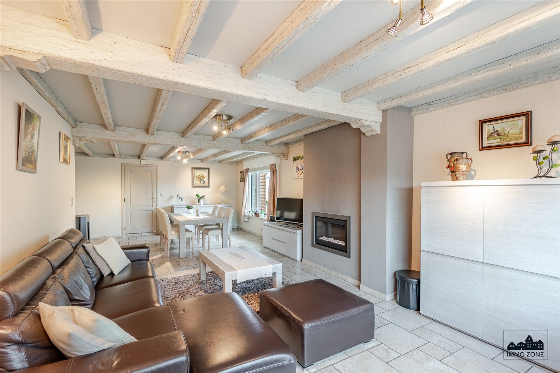 Ruime halfopen woning met uitbreidingspotentieel in Hamme! foto 2