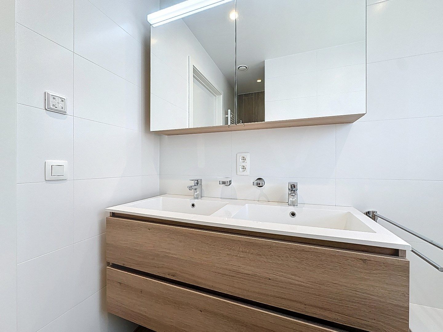 Halfopen energiezuinige nieuwbouwwoning foto 31