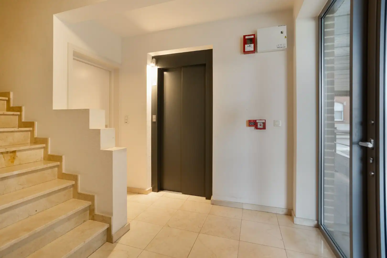 Duplex-appartement met 2 slaapkamers, autostaanplaats, kelderberging en gemeenschappelijke tuin in Kessel-Lo!– EPC 105 kWh/m² - bewoonbare opp. 92 m² foto 3