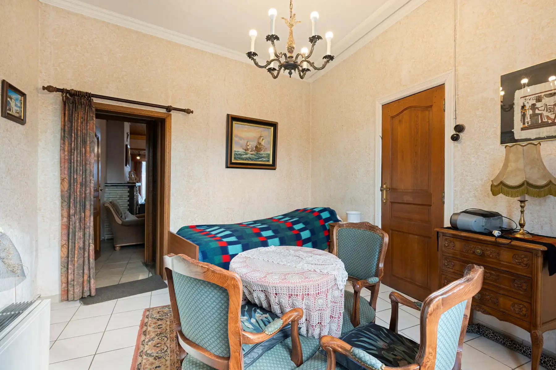 Te renoveren rijwoning met ruim perceel van 445 m²  foto 3