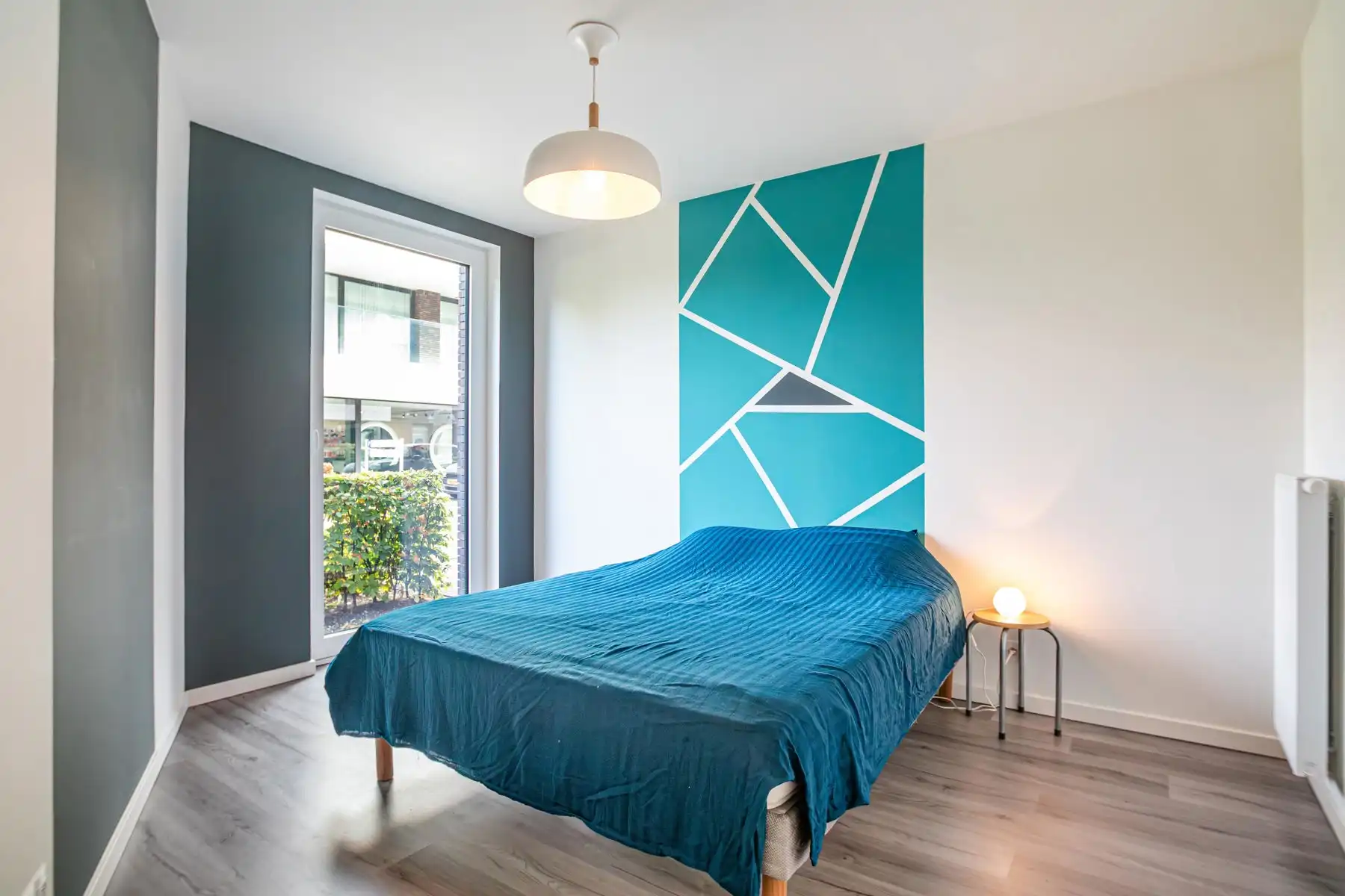 Lichtrijk gelijkvloers appartement met terras en tuinzicht foto 21