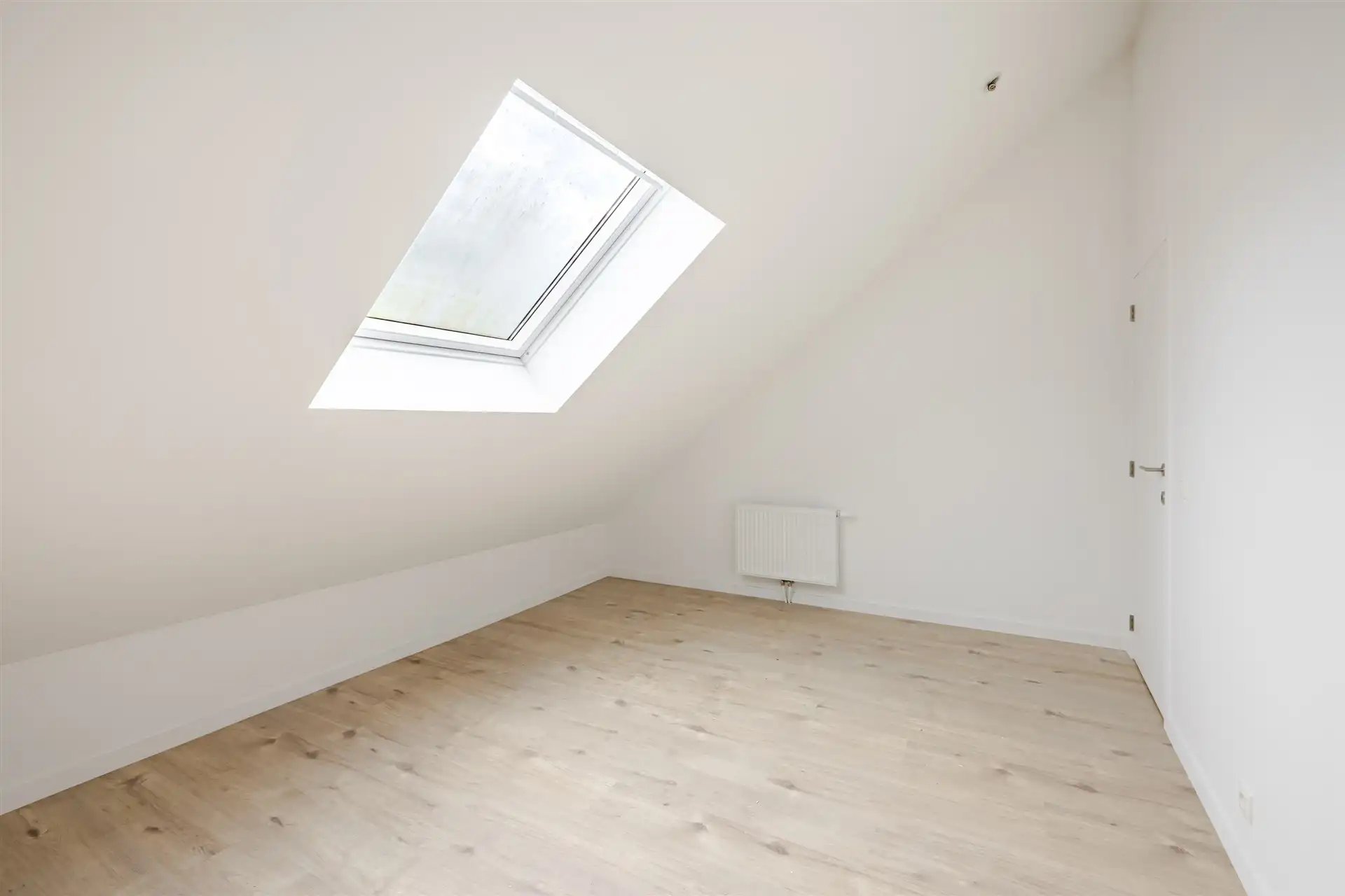 Instapklare woning met 3 slaapkamers en tuin foto 25