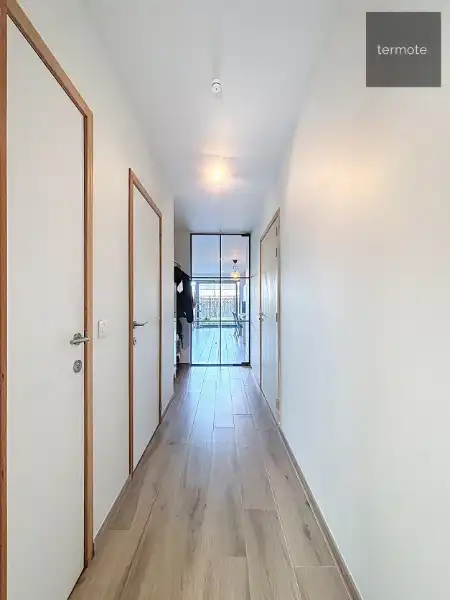 Gelijkvloers appartement foto 2