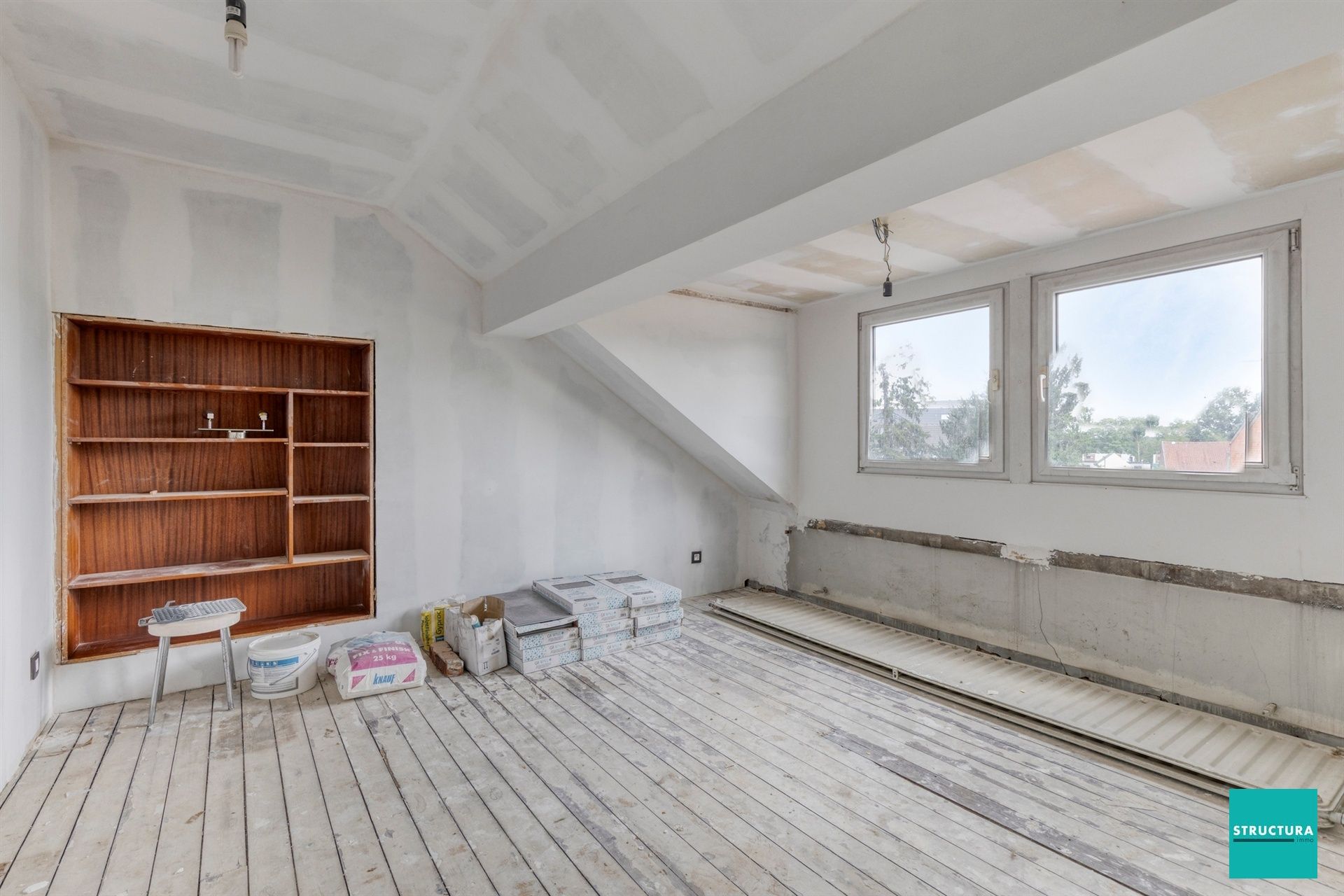 Ruime woning met potentieel in hartje Merchtem
 foto 13