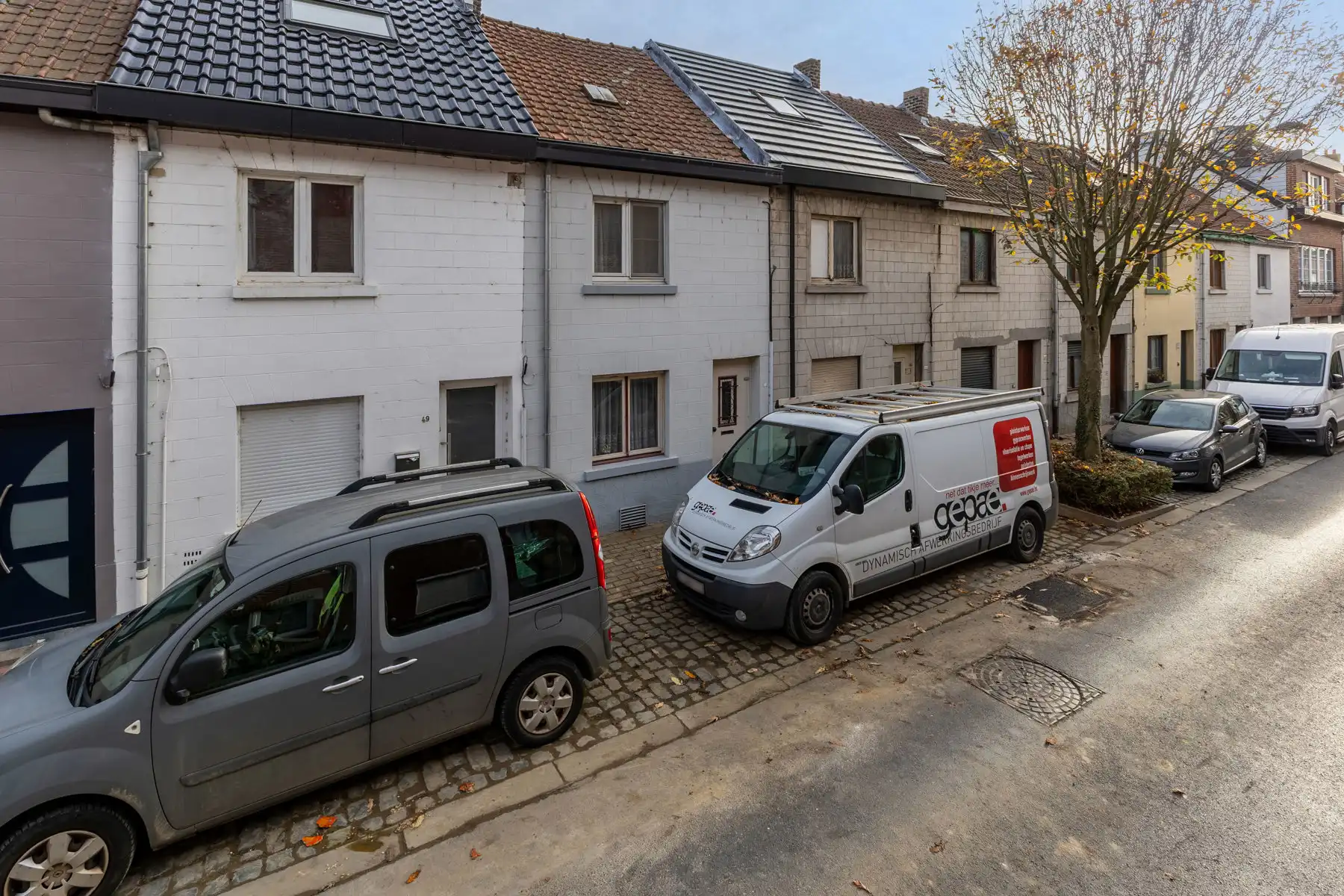 Te renoveren woning met 2 slaapkamers, tuin en garage foto {{pictureIndex}}