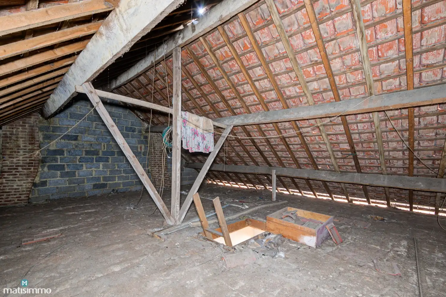 RUIME, OP TE FRISSEN GEZINSWONING MET 4 SLAAPKAMERS, GARAGE EN ZUIDOOST-GEORIËNTEERDE TUIN IN VLIJTINGEN (RIEMST) foto 26