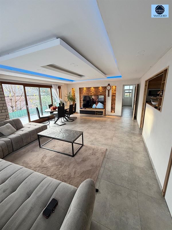 WONING MET HANDELSRUIMTE EN 3 SLAAPKAMERS foto 3