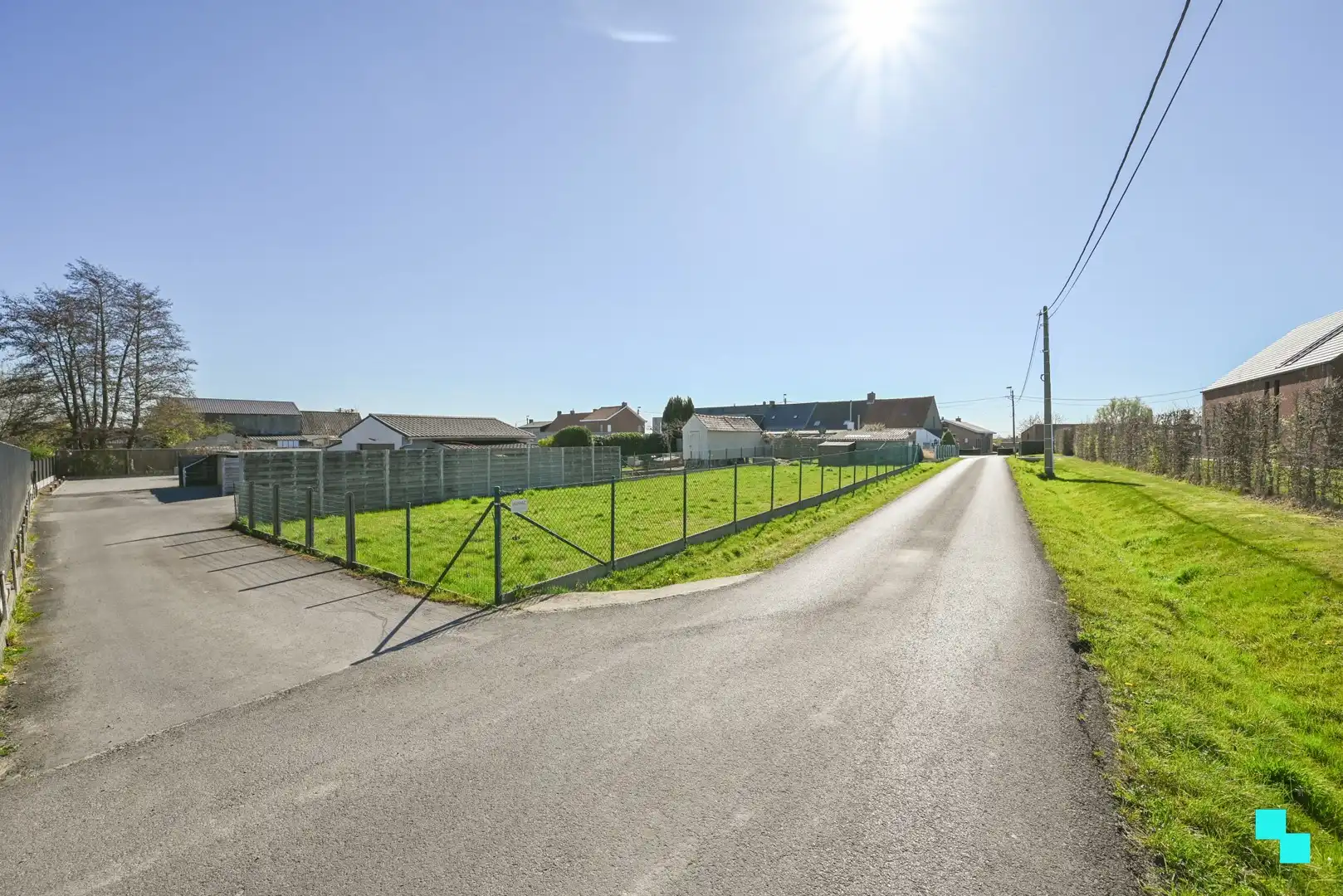 Te renoveren woonst landelijk gelegen tussen Izegem en Ardooie foto 9