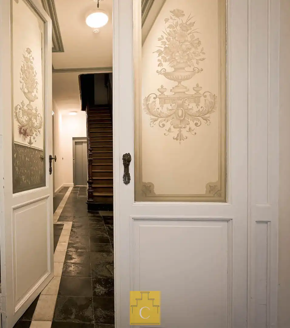 knap dakappartement in 19e eeuws herenhuis met zonnig terras en adembenemende uitzichten foto 2