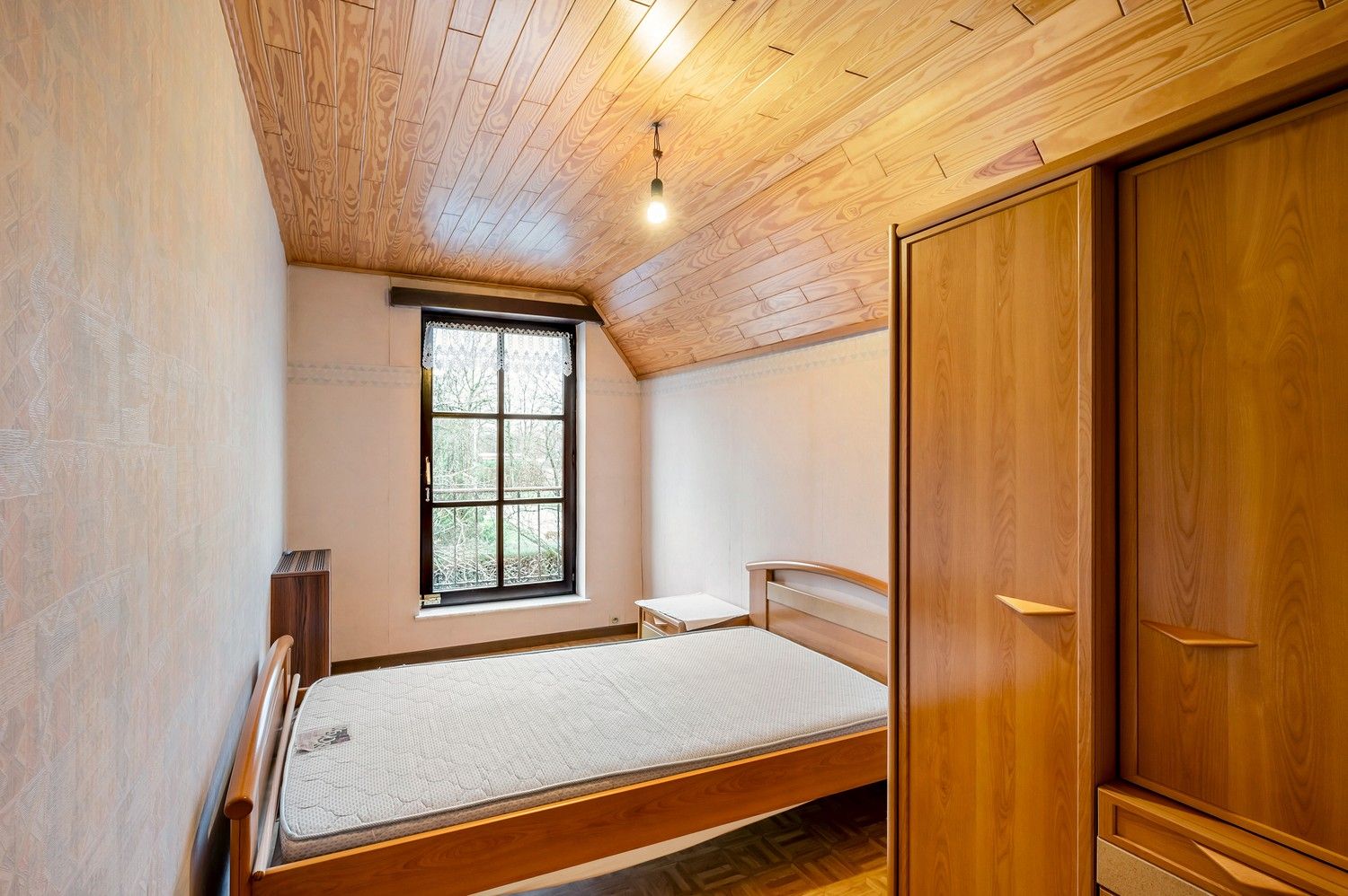 PRACHTIGE OP TE FRISSEN WONING OP EEN RUSTIGE LOCATIE foto 19