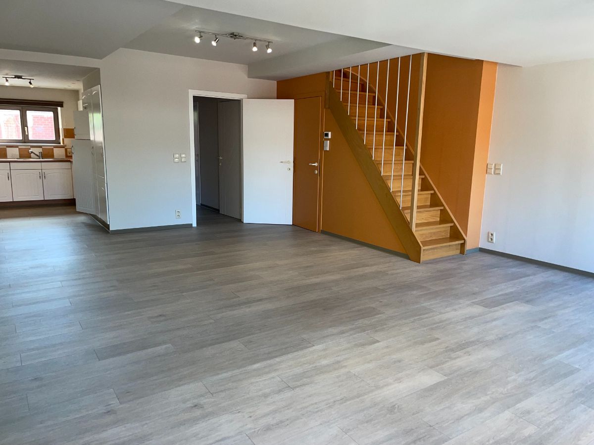 Ruim duplex-appartement + terrassen & garage foto 19