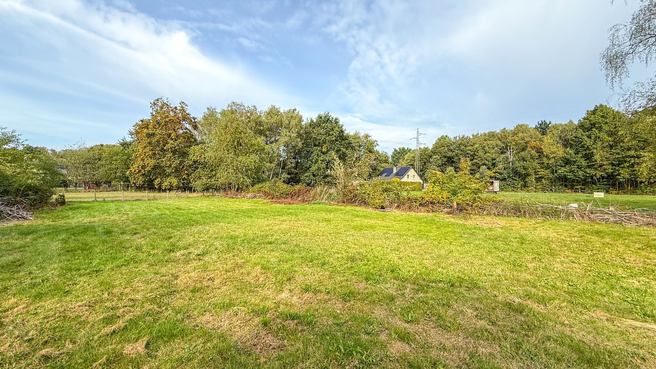 Karaktervolle open instapklare bebouwing met zeer ruime tuin! foto 46