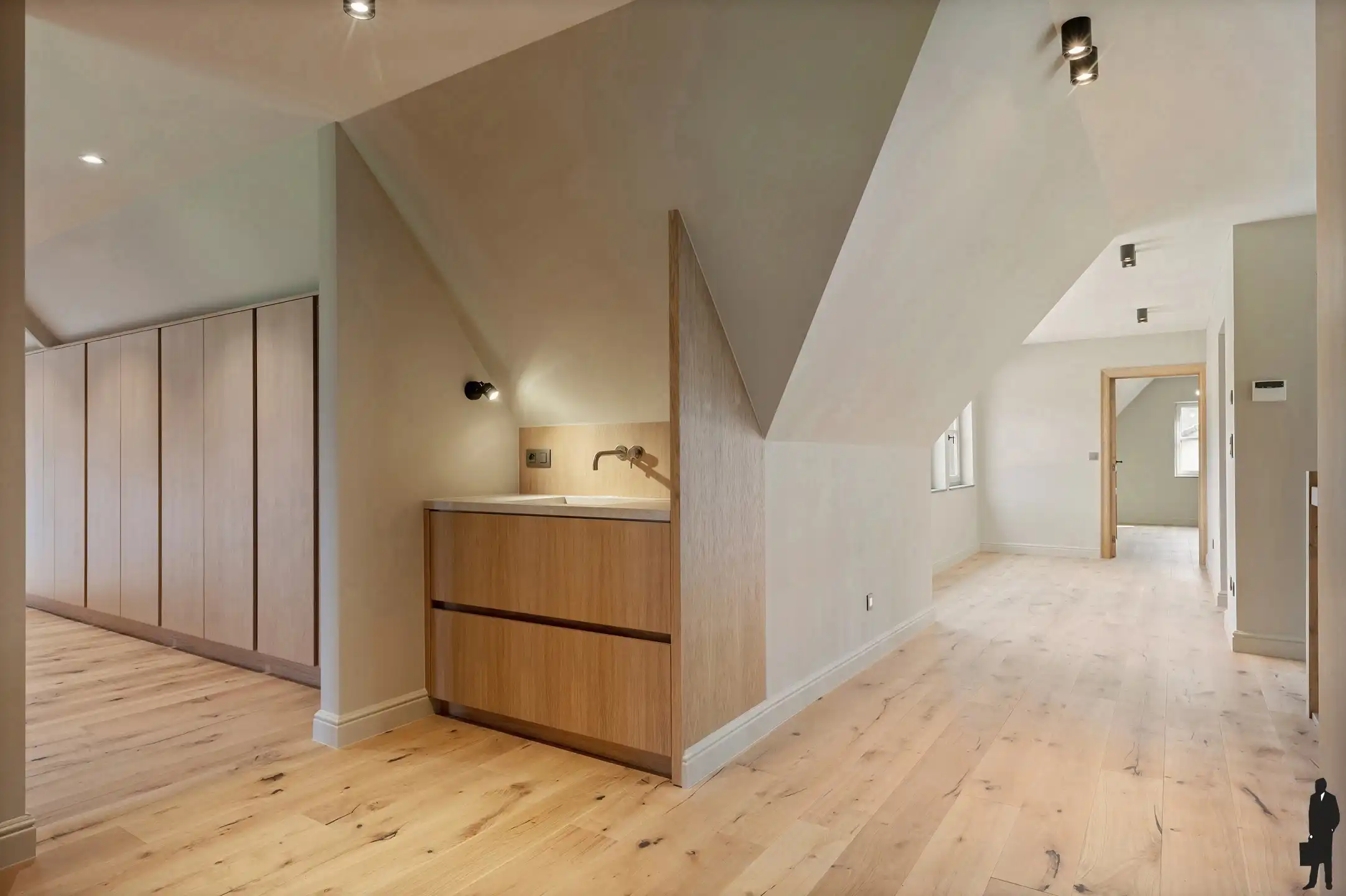 Hoogwaardig, gerenoveerde villa op een perceel van 3.552m² foto 18