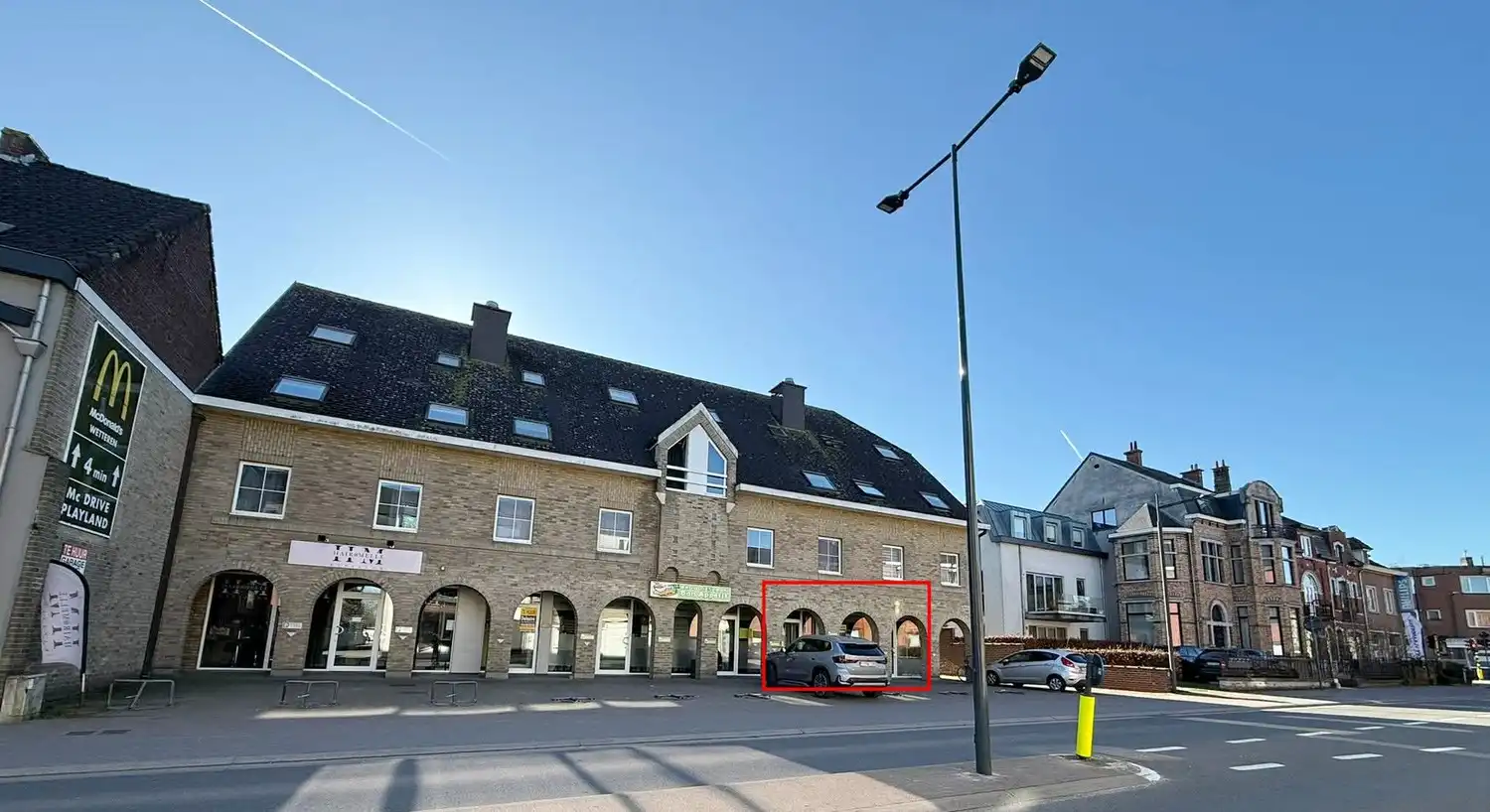 Commercieel gelijkvloers te huur op toplocatie in Melle foto 2