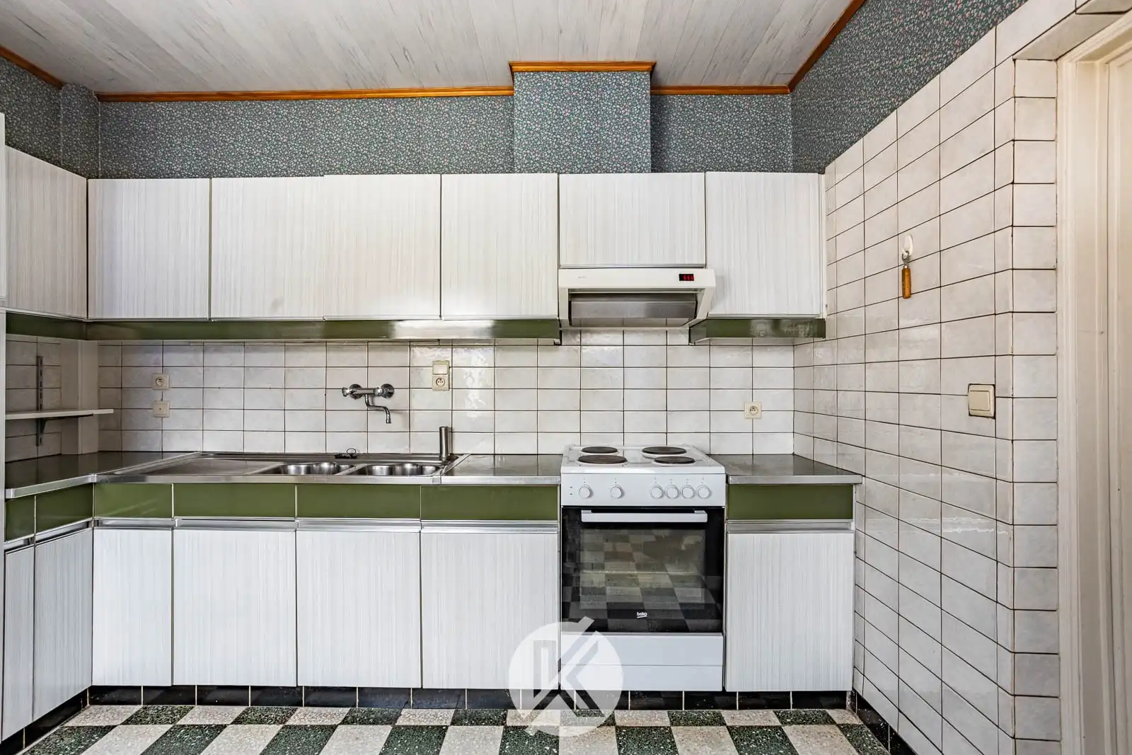 Vrijstaande, robuuste woning nabij het centrum foto 13