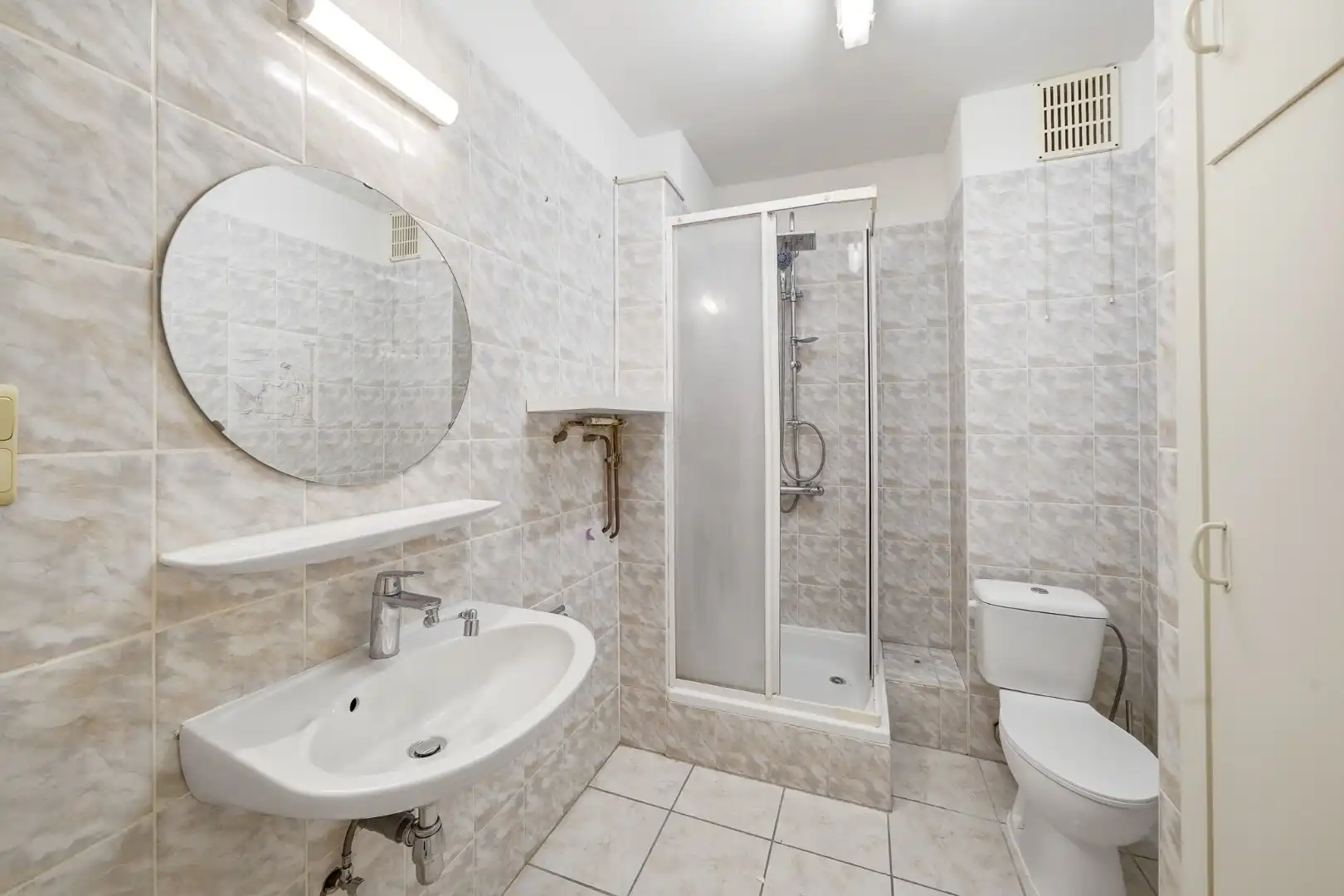 Instapklaar appartement met 2 slaapkamers te Oostende foto 15