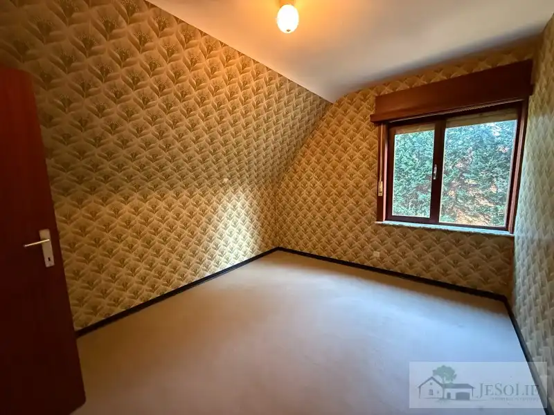 Woning op breed perceel - achterliggend natuurgebied - stal foto 16