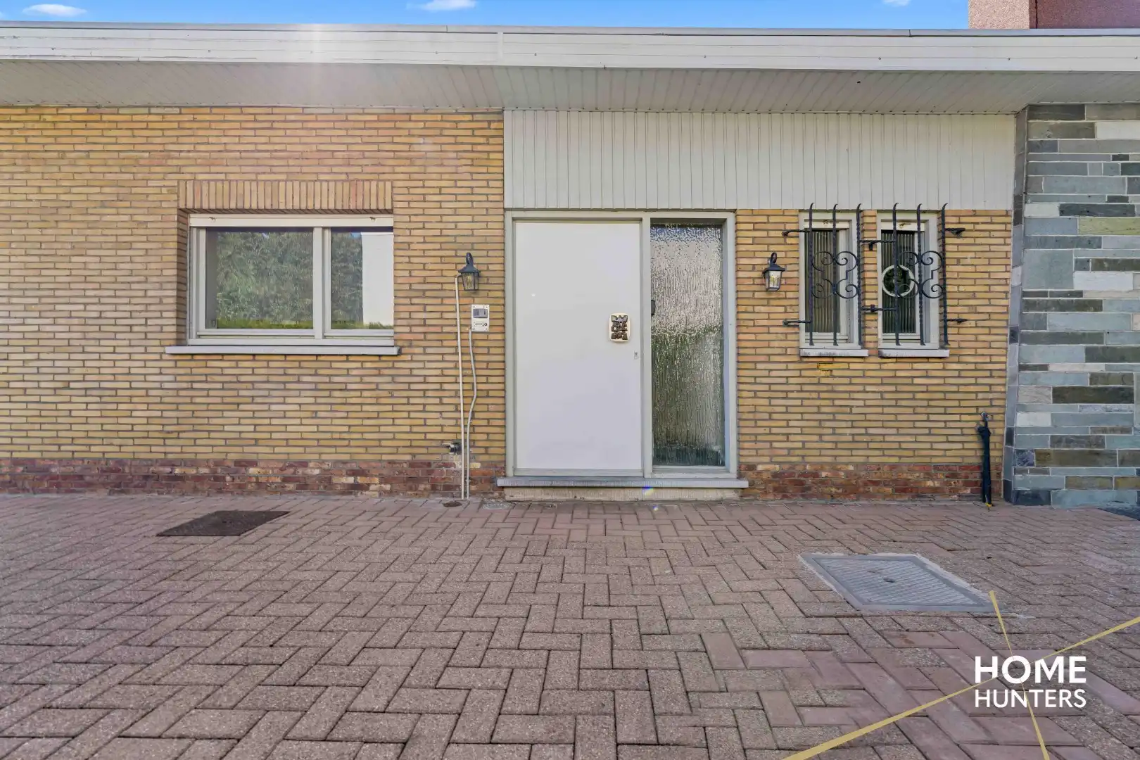 Charmante gelijkvloerse villa met tuin en garage in Sint-Michiels (Brugge) foto 5