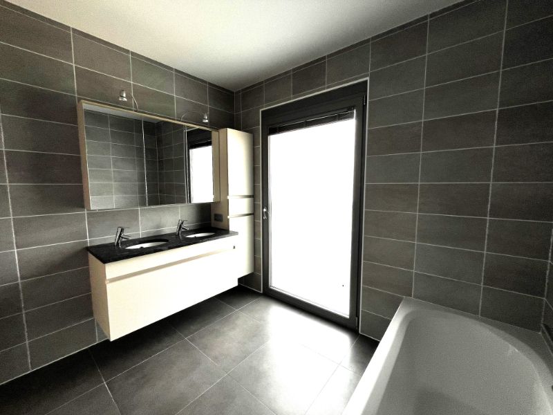 Luxe appartement met 3 slaapkamers en 2 terrassen foto 17