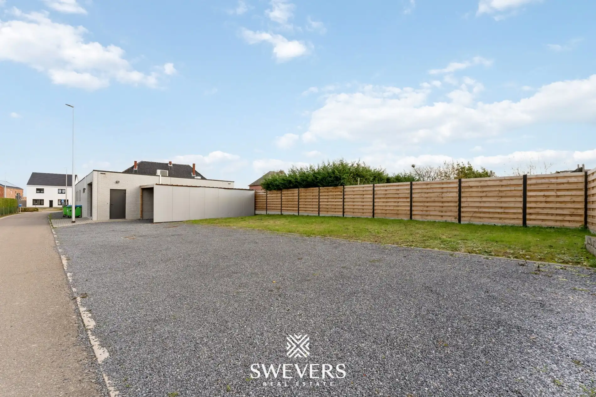 Woning met vergund magazijn van meer dan 300 m² te Nieuwerkerken foto 24