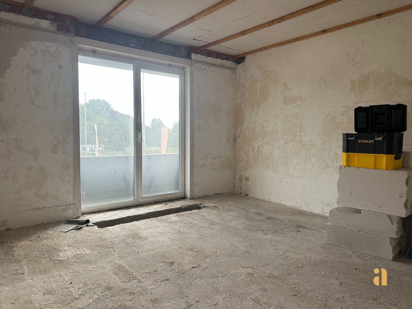 Creëer uw eigen thuis in dit lichtrijke casco appartement foto 13