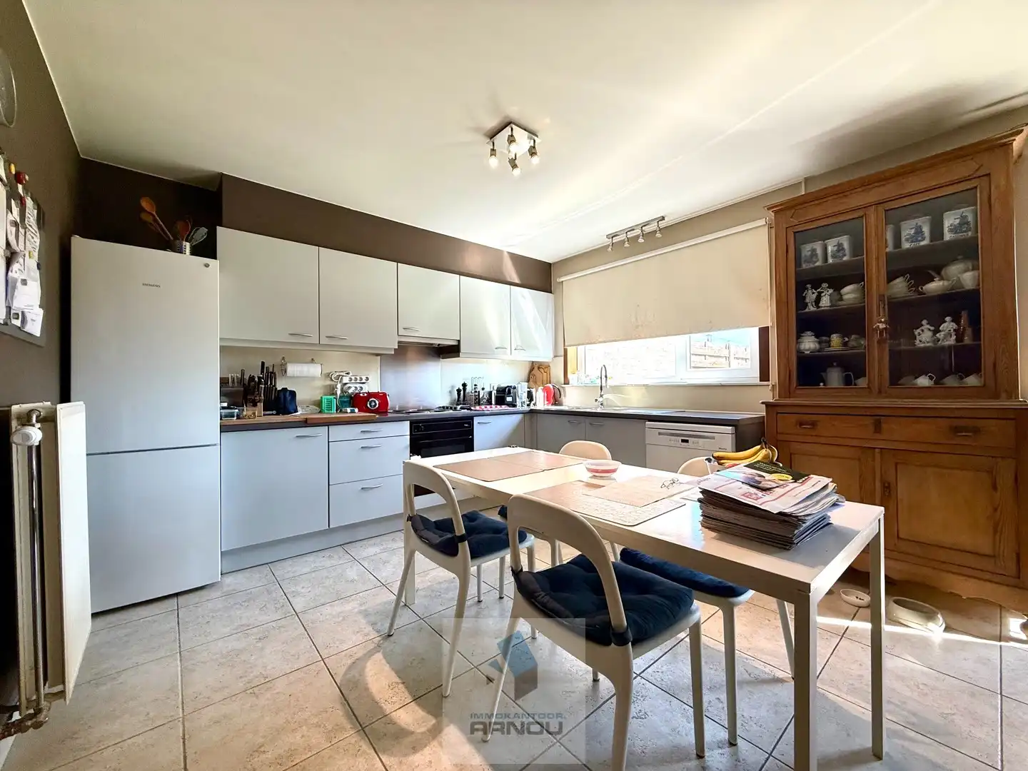 Verzorgde gezinswoning met 3 slaapkamers, gezellige tuin en inpandige garage foto 5