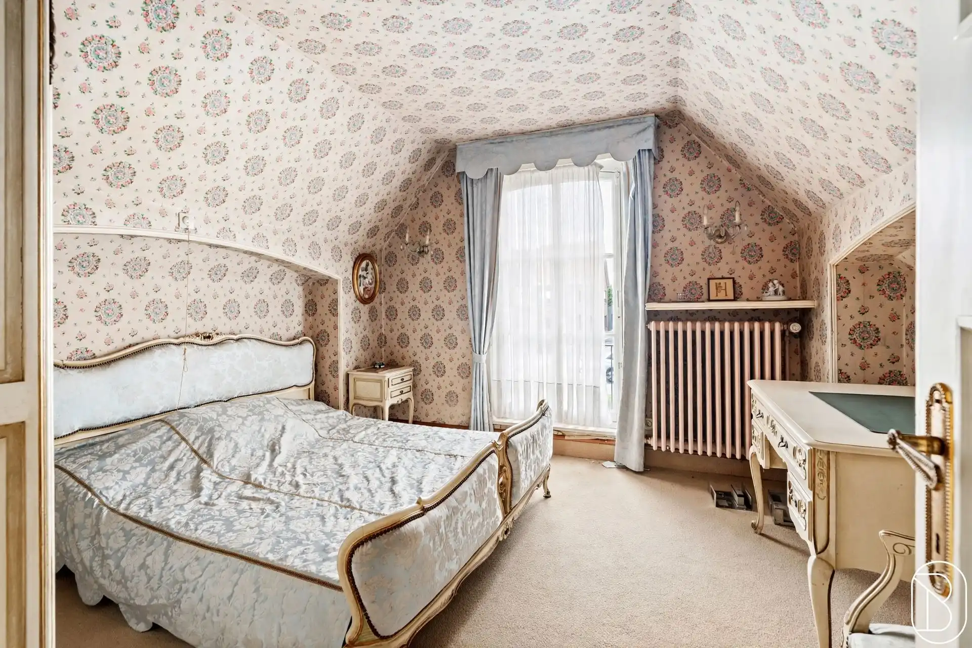 Te renoveren/af te breken villa met vergunning voor 8 app. foto 14