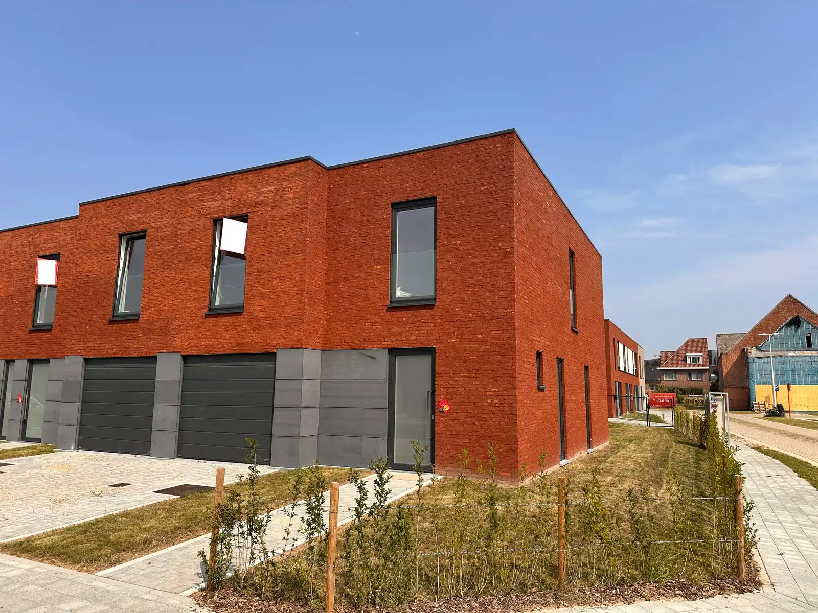 Laatste instapklare woning te koop! foto 5