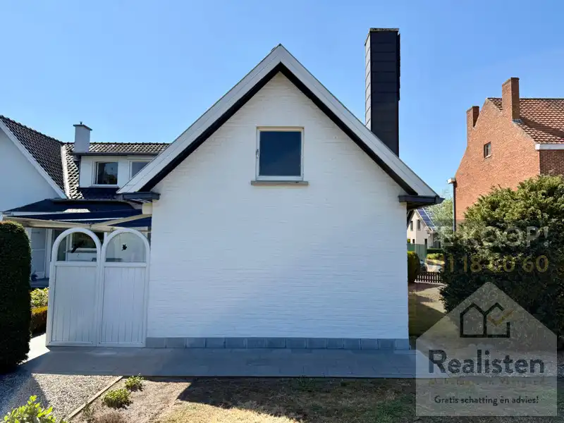 Charmant en ruim huis te koop in Stokrooie - Perfecte gezinswoning met 4 slaapkamers en een tennisplein foto 8