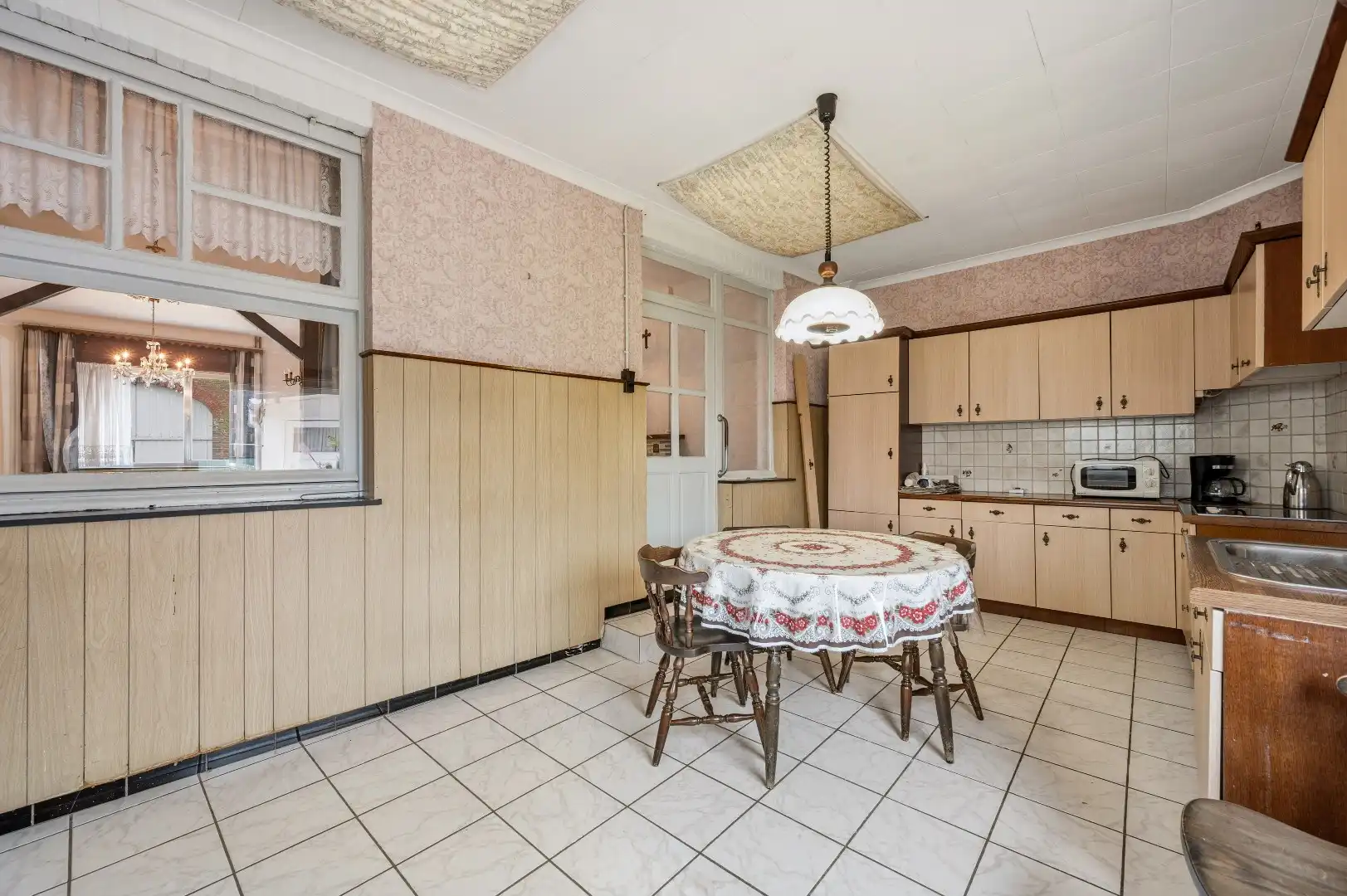Ruime gezinswoning met 4 slpks met ruime tuin op rustige ligging foto 11