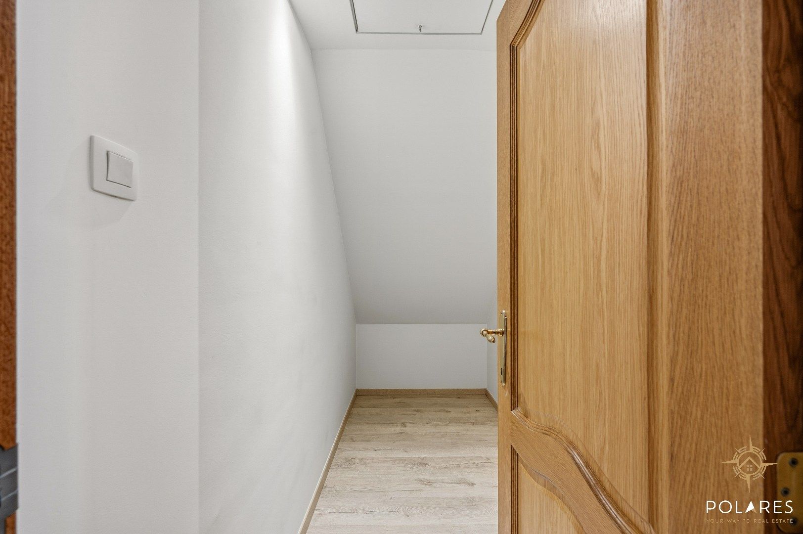 Ruime gezinswoning in een groene omgeving foto 18