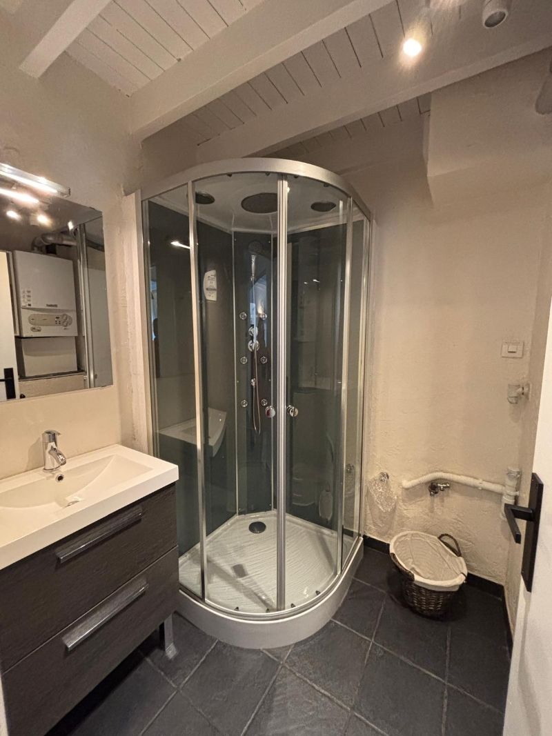 Duplex appartement te Oostduinkerke - Bad foto 5