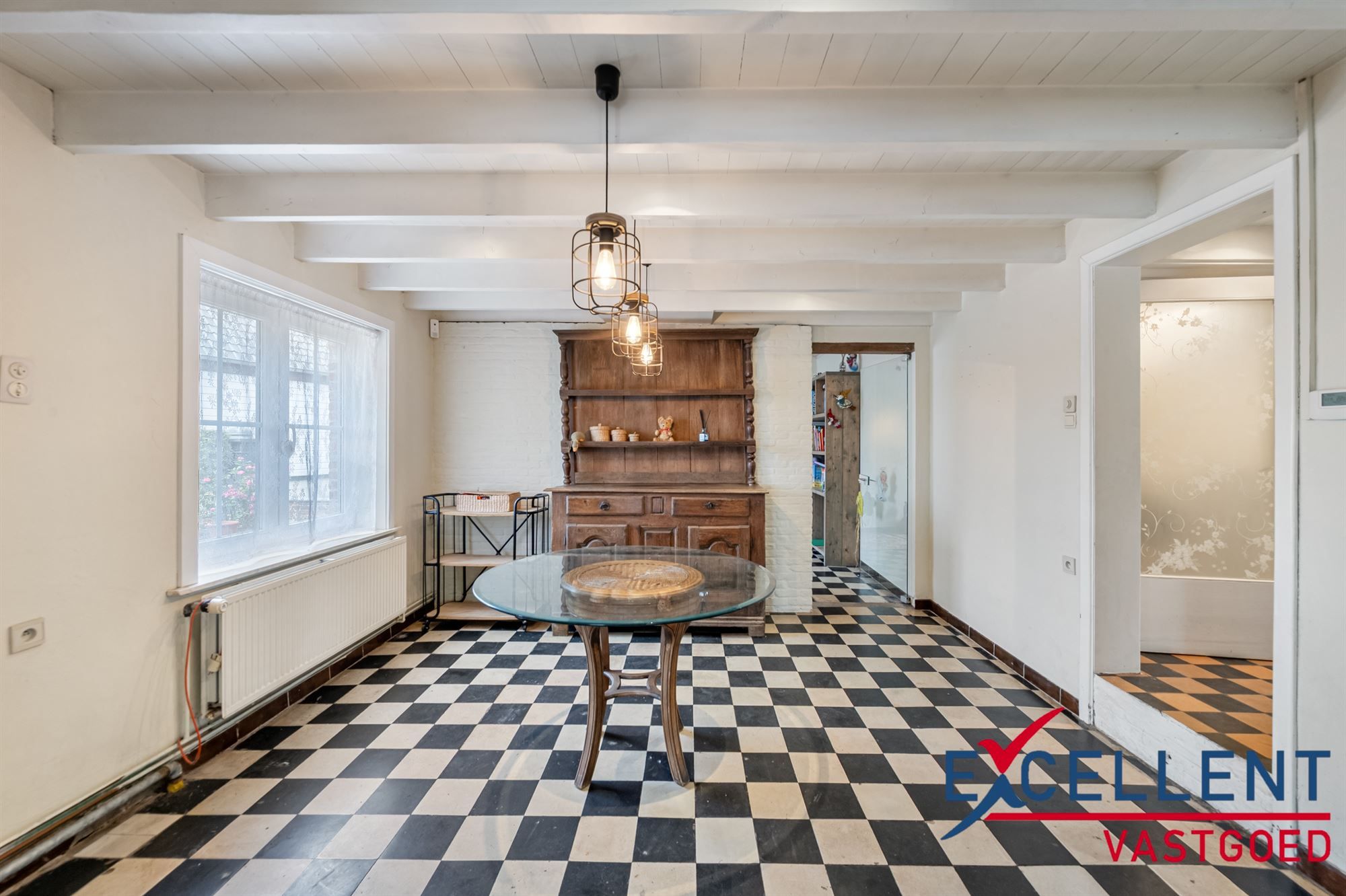 Charmante woning in doodlopende straat te koop foto 4