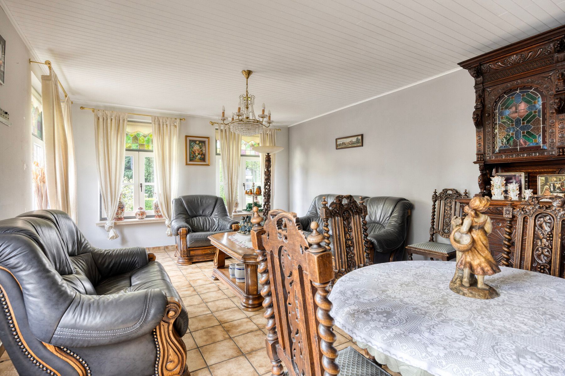 Karaktervolle villa met veel mogelijkheden in Lommel! foto 14