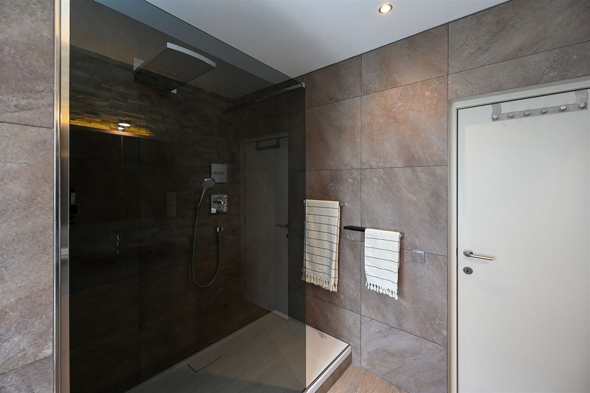 Huis foto 24