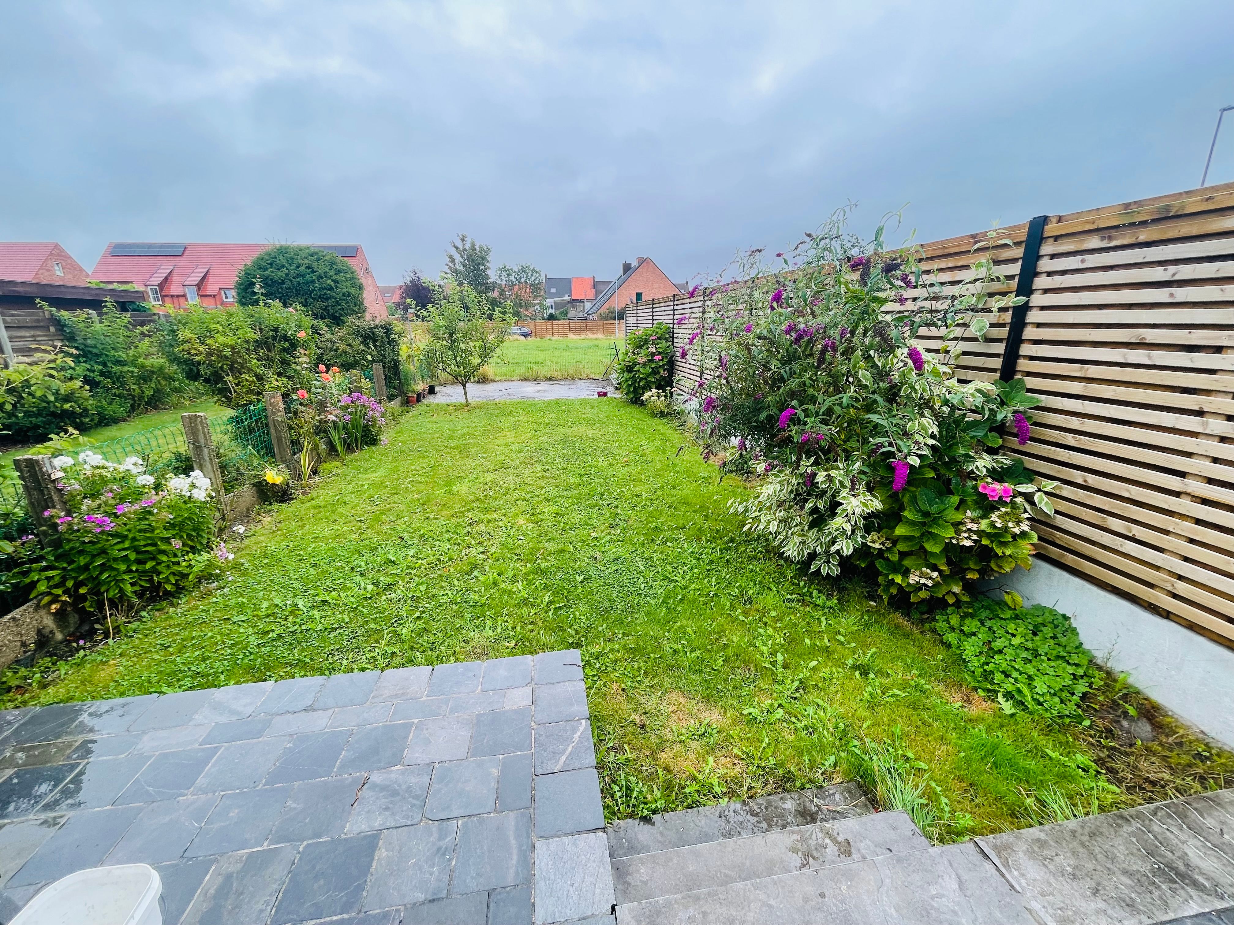 Sint-Kruis, Totaal gerenoveerd leuk instapklaar woonhuis, met zonnige tuin en 3 slaapkamers foto 23