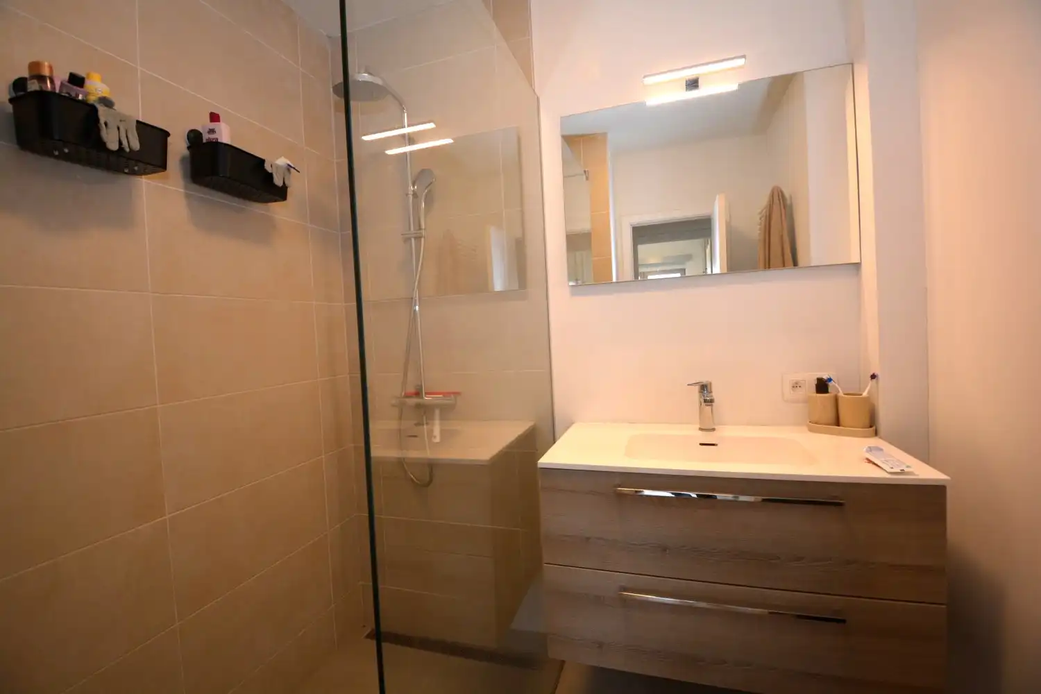 INVESTERINGSAPPARTEMENT MET 3 SLK EN GARAGEBOX! foto 6